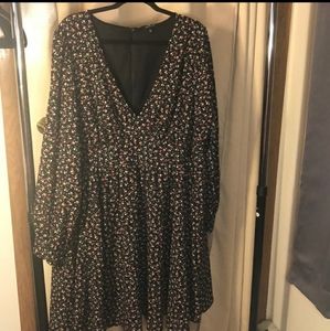 Pretty V-cut floral dress